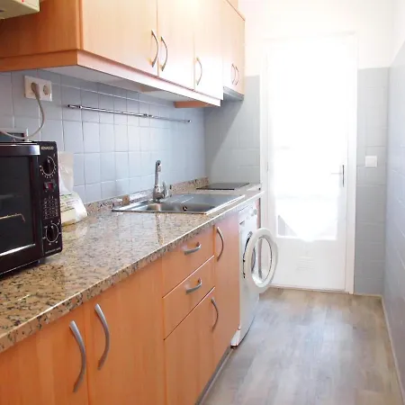 Miramar 2b Apartment Roses